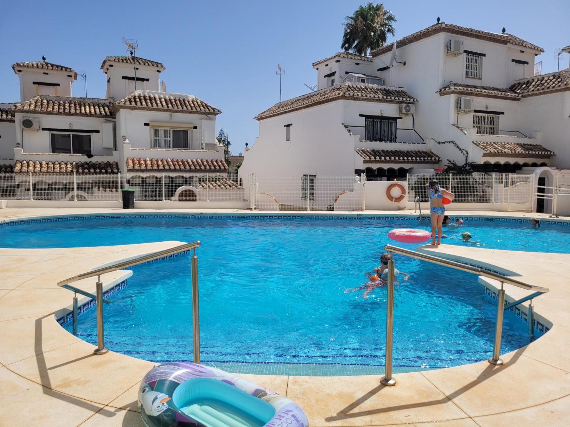 Beach House Casa Luna, Marbella Ситио-де-Калаонда Экстерьер фото